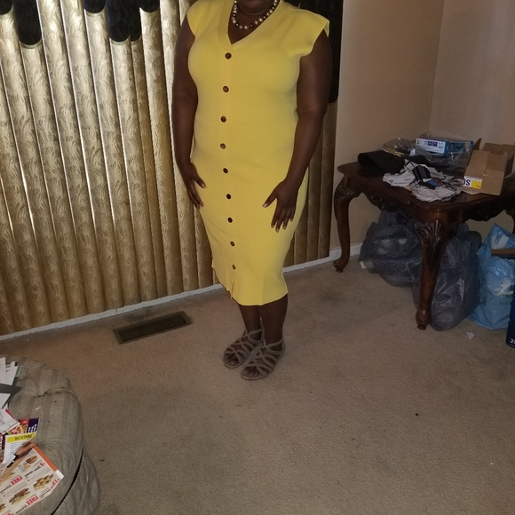 New York & Company Yellow Sleeveless Dress w/Buttons XL - Picture 7 of 16